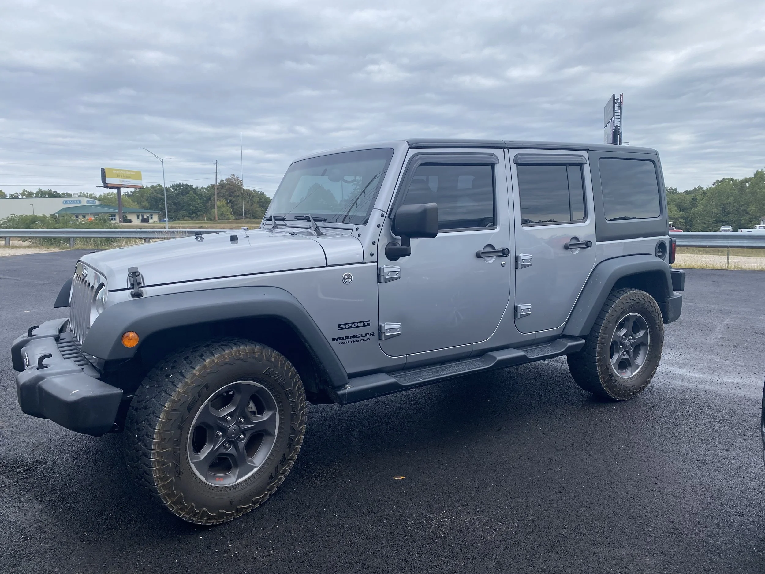 The Sneak Peek - Weekly Auction