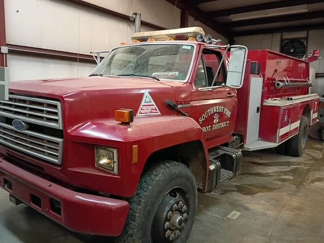 The Sneak Peek - Weekly Auction