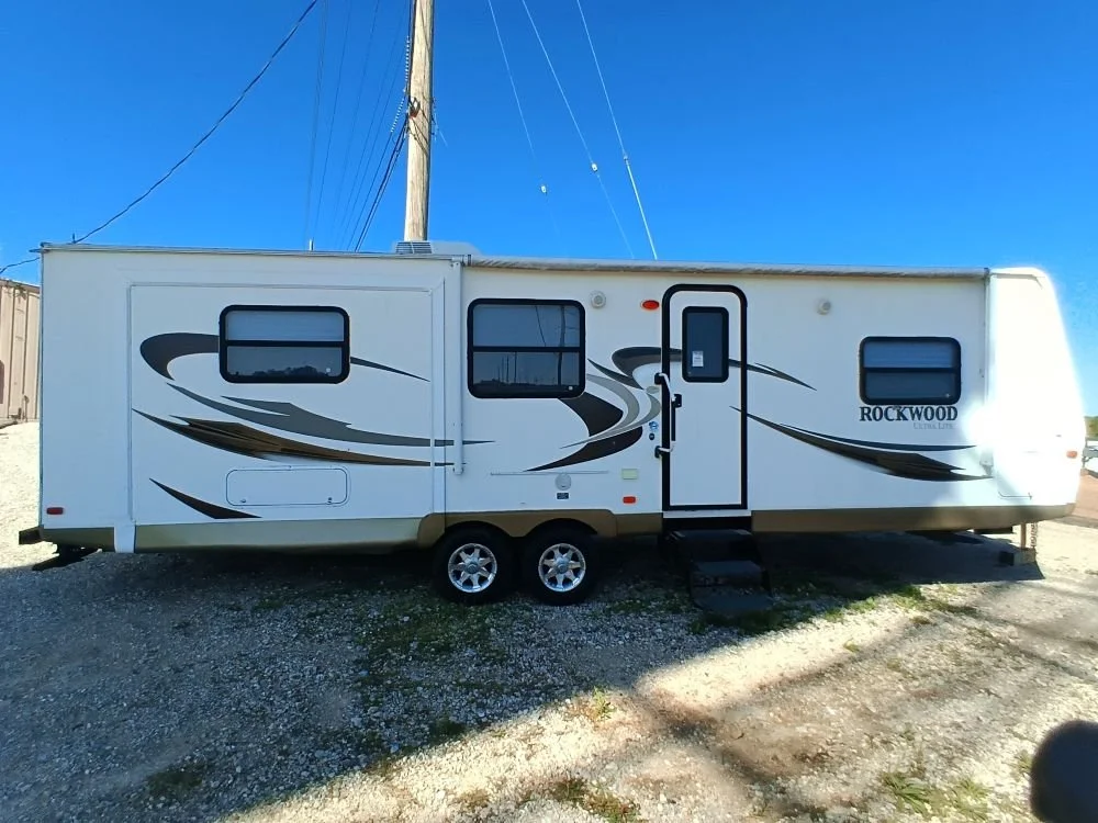 The Sneak Peek - Weekly Auction