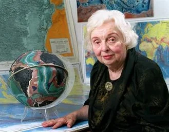 Marie Tharp was an American geologist & oceanographic cartographer who helped create the 1st scientific map of Earth's entire sea floor, revealing the Mid-Atlantic Ridge & changing the way earth scientists thought about the Earth's crust & its movement. (photo: Bruce Gilbert)