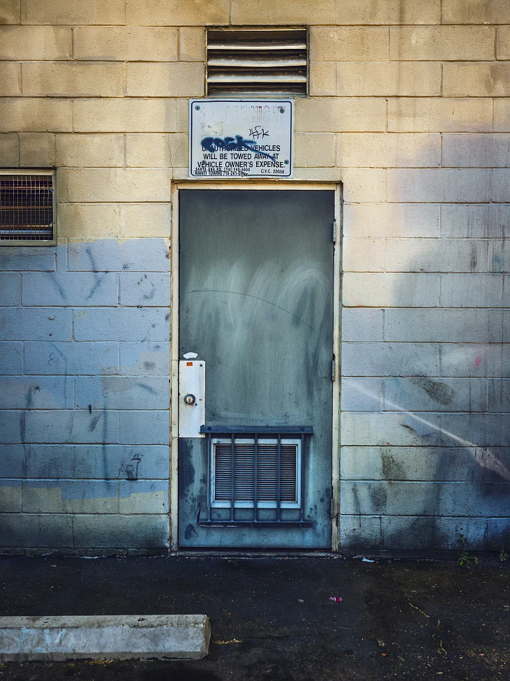 |#37| RAF Blue Proper ventilation for back-alley blues. Smeared surface, splattered and sleazy side-walls. Please, no overnight parking.