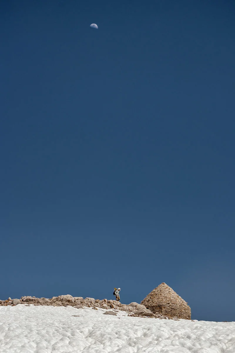 Half moon and Muir Shelter, mile 838.8.