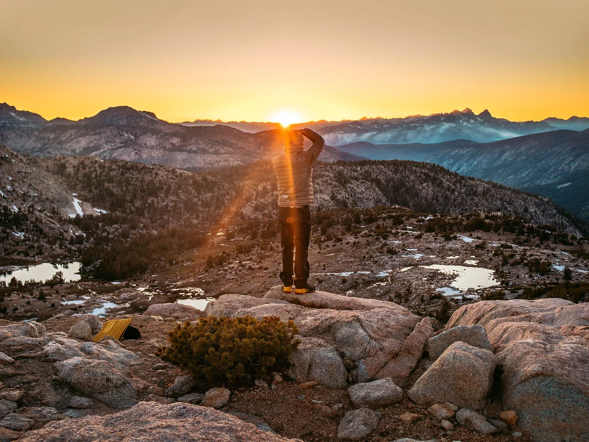 Sunset from Silver Pass with the Minarets in the distance.