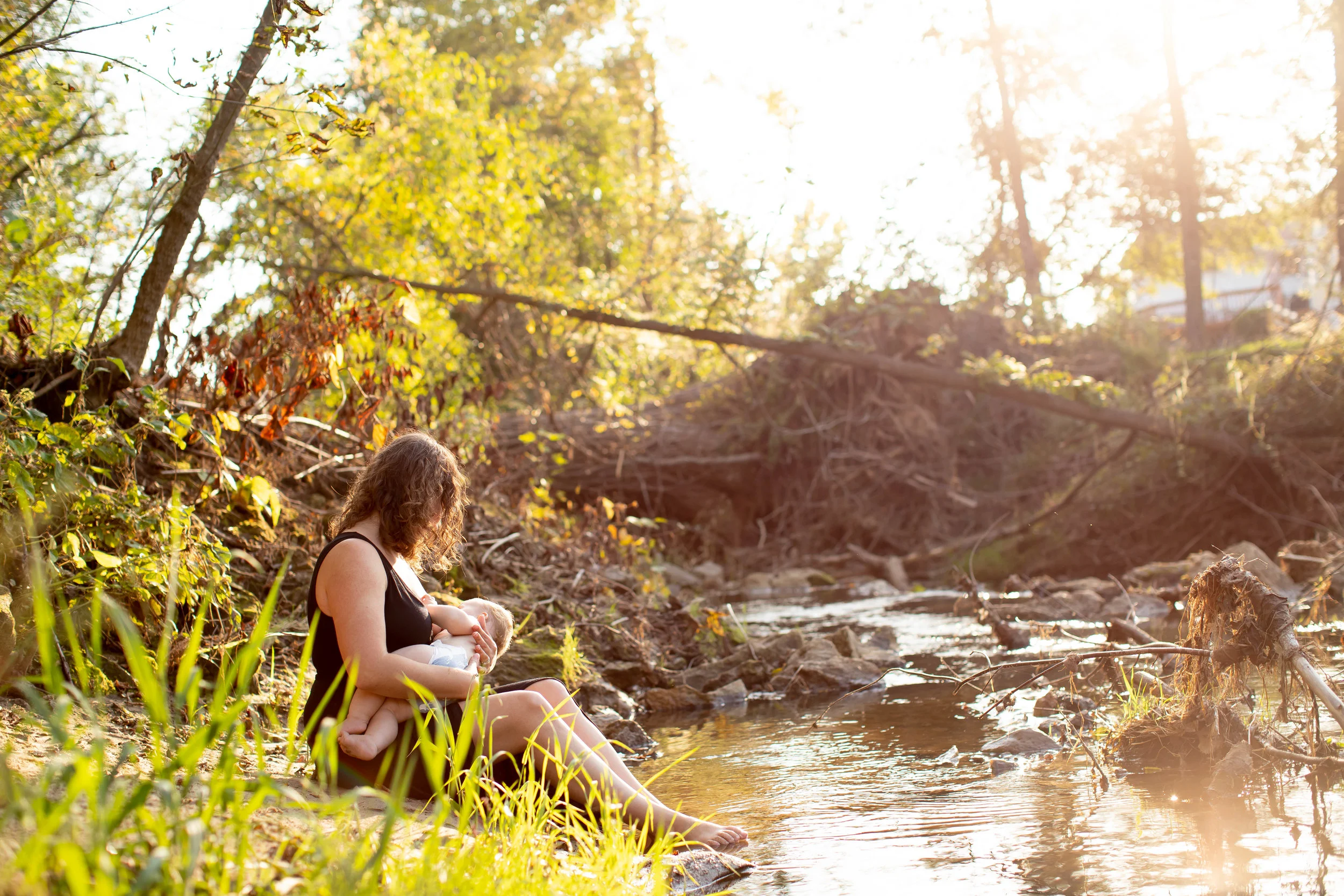 Amber Breastfeeding Mini Session 2018-7796.jpg