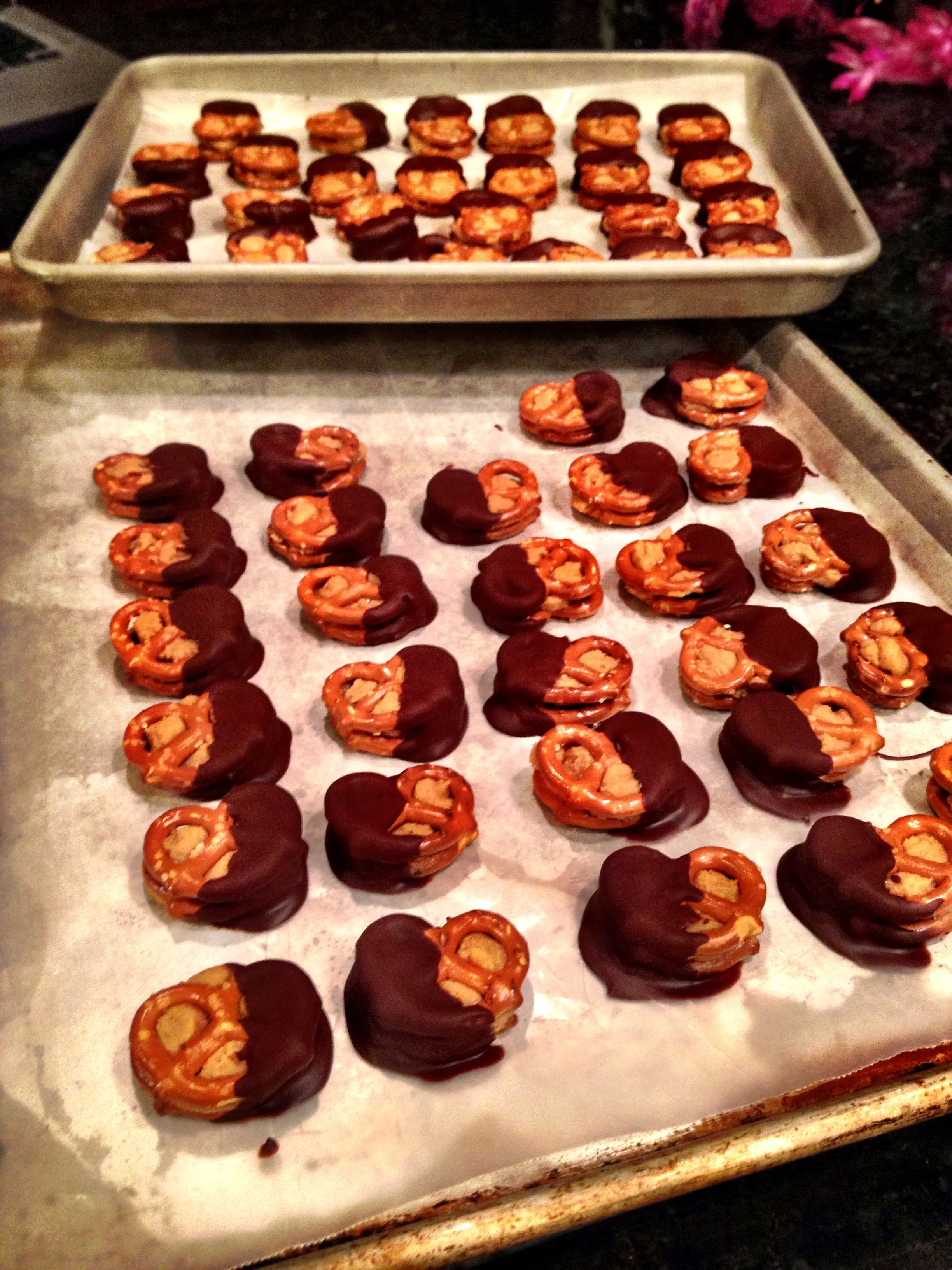 Peanut Butter Pretzel Bites