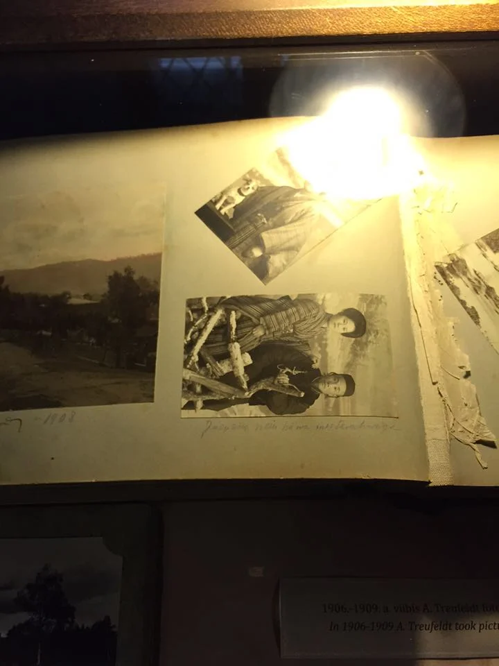 不過,最令我驚喜的展品卻是一戰後的東亞攝影作品,竟然有流落到歐洲,而且機會讓我欣賞到呢!