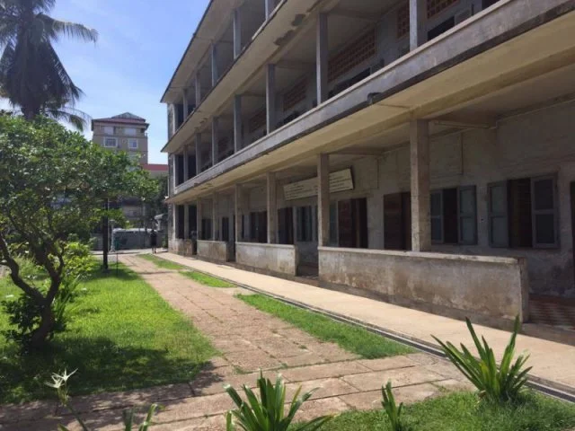 S-21的建築群至今仍保留著當年的結構