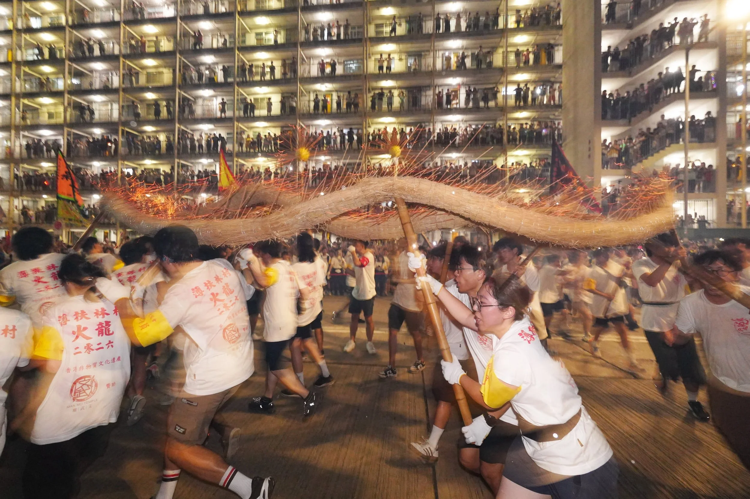 Wah Fu Estate held its final Mid-Autumn Festival fire dragon dance before redevelopment begins/ TMHK