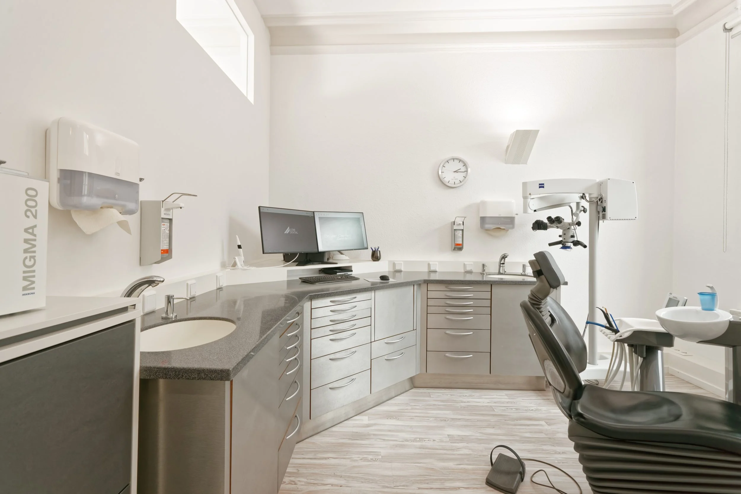 _DSC6191-Dr_Jan_Dierfeld_zahnarzt .jpg