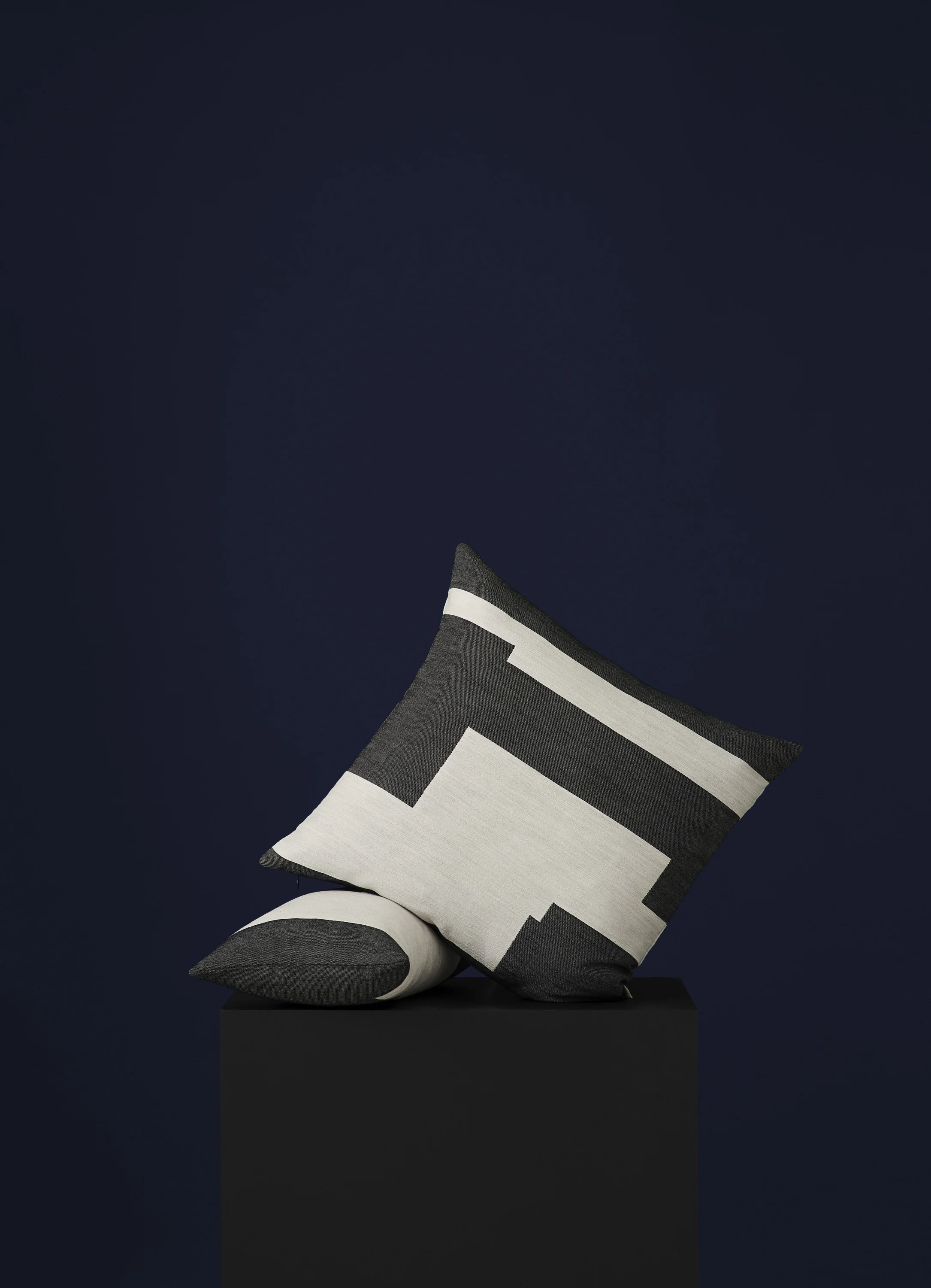 NW_ADDITIONAL_V029_v2_dark.jpg