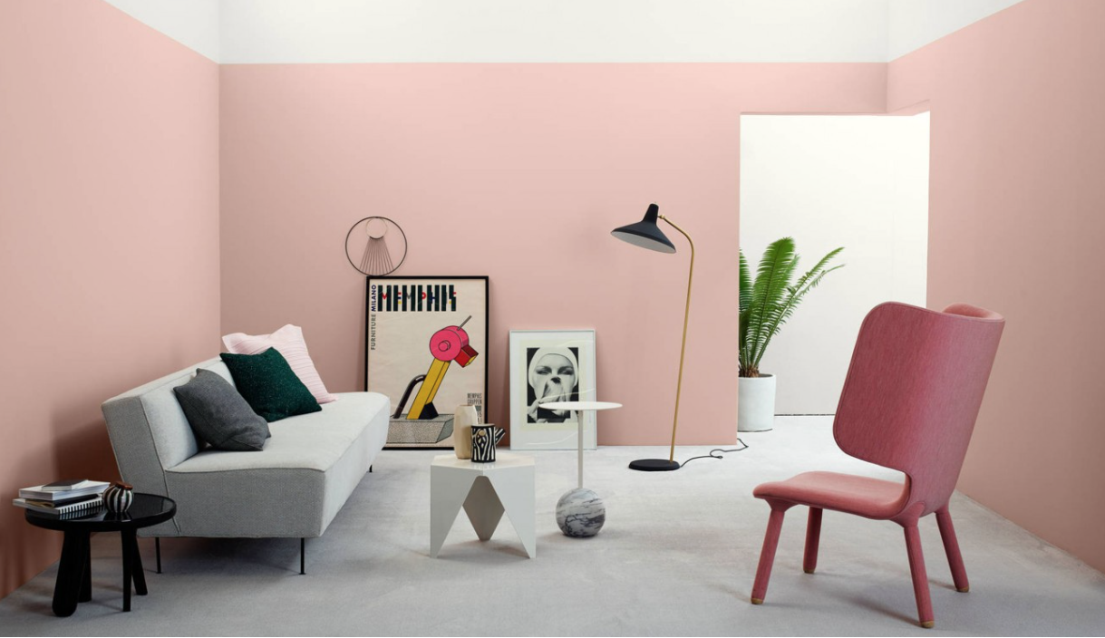 Tembo Lounge Chair - Uniform Melangé - Coral in at colorful setting - Styling by Kråkvik / D'Orazio and Photo by Siren Lauvdal 