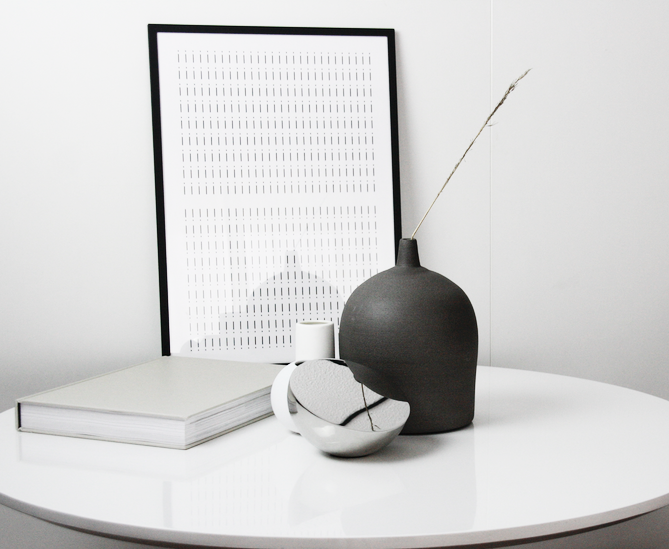 Aura Table Mirror in Yv Goya Studio / Photo by @yvgoyamag