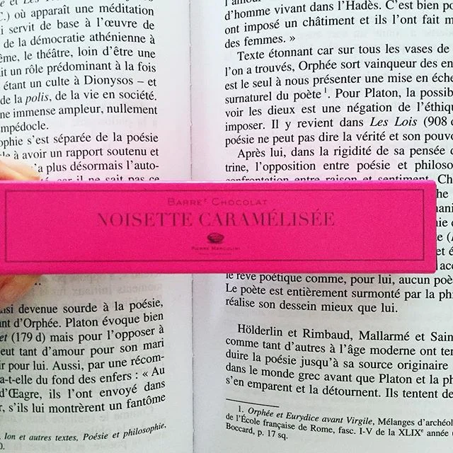 J'avoue... #barre2chocolat @pierremarcolini @pierremarcolinihimself 
#mongraalultime #chocolate #luxury #pierremarcolini #food #instafood #foodporn #book #poetry #paris #literature #love #foodoftheday #photo #photooftheday