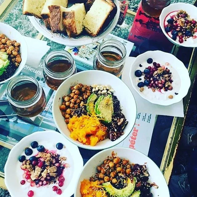 Brunch clandestin dans un loft, rue de Charonne, tous les dimanches. (📷 By @sev.appeal) #brunch #healthy #glutenfree #instafood #instagood #foodgram #foodporn #love #moment #paris #photo #photooftheday