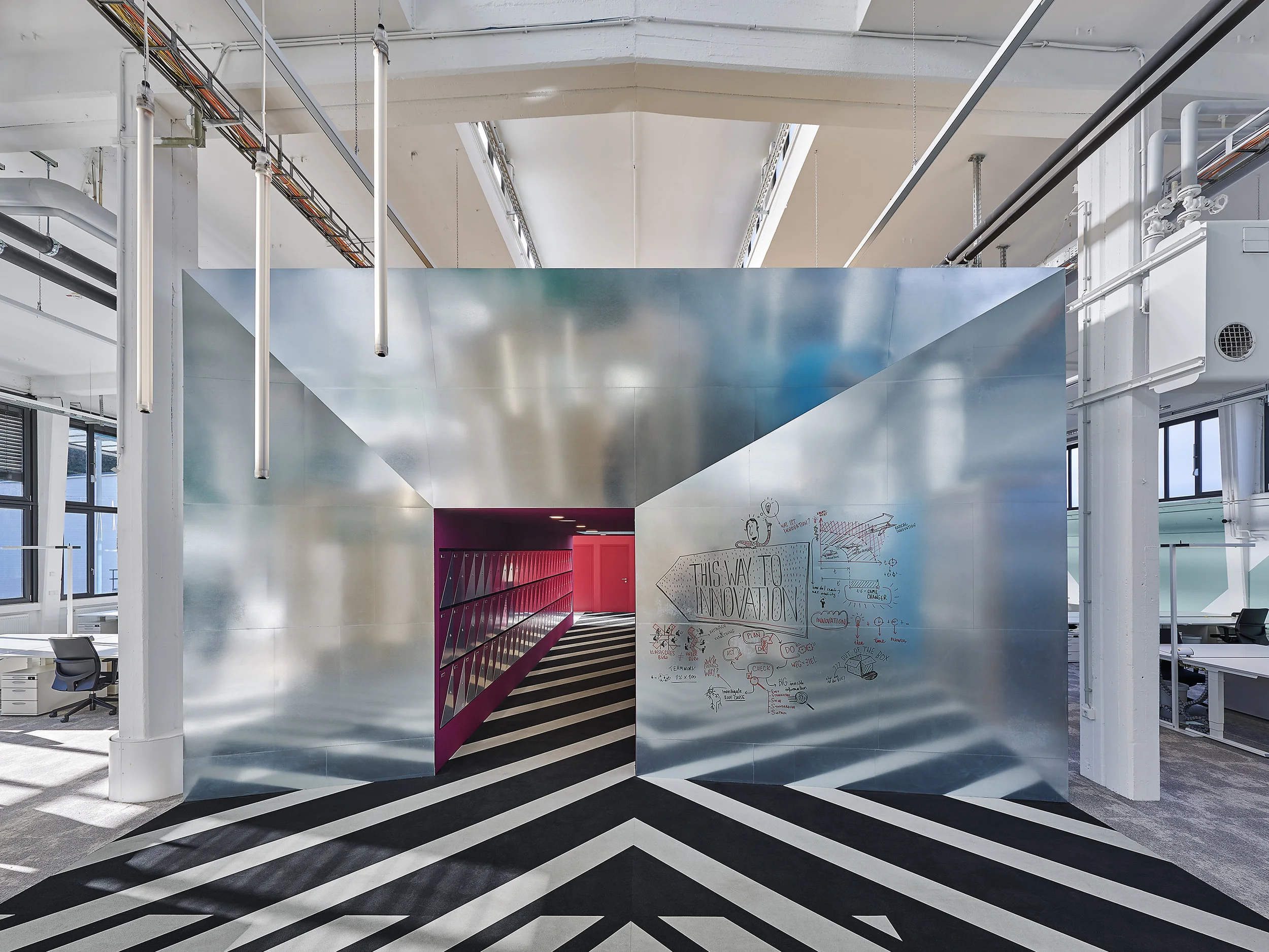 Bosch Automotive Steering - Neue Arbeitswelt 205, Innenarchitektur Stuttgart - Büro, Office, Arbeitswelt, Nachhaltigkeit, multispace, garage office, workplace, zinc-covered, interior design, interior architecture, rubber floor, industrial