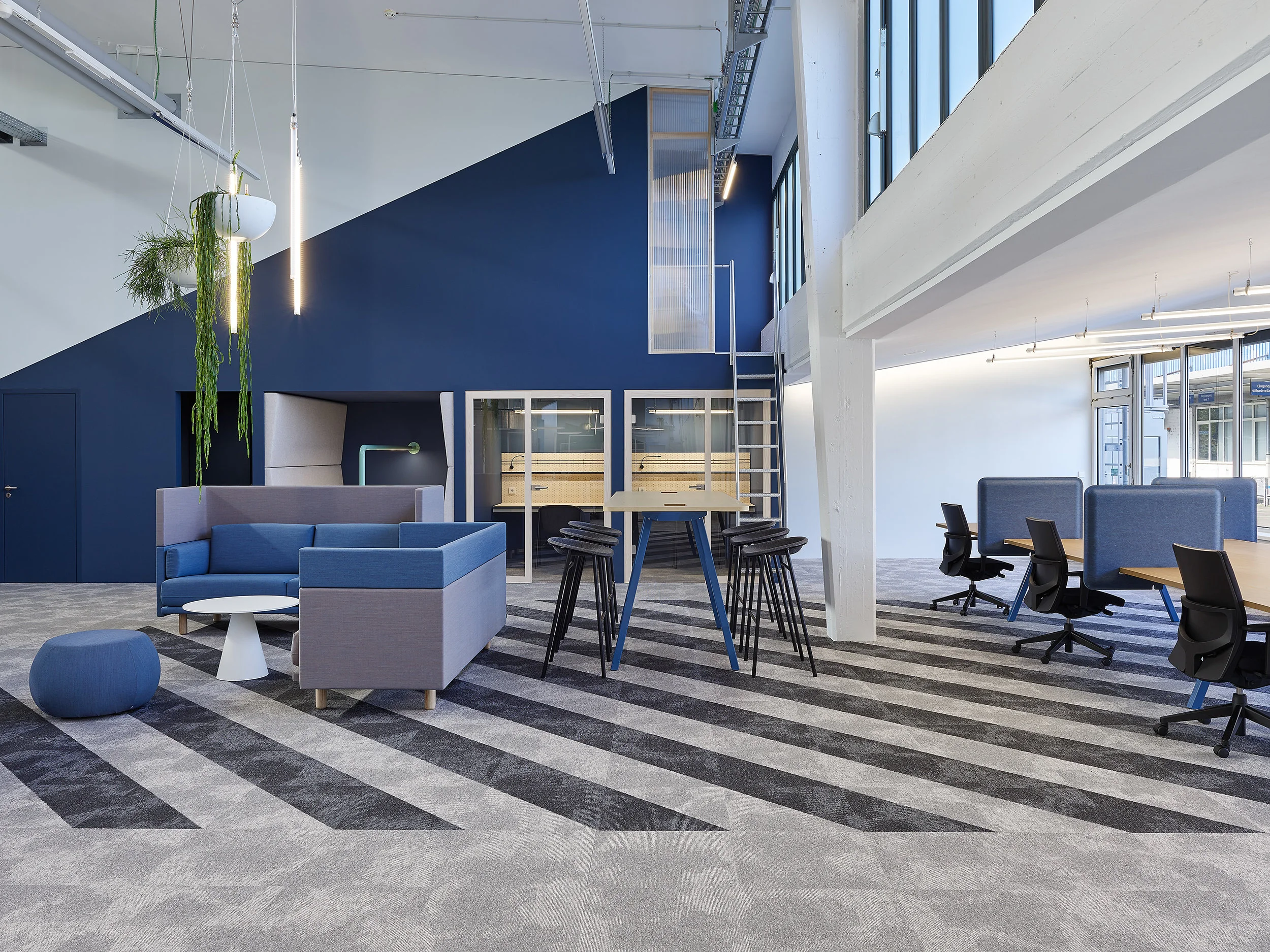 Bosch Automotive Steering - Neue Arbeitswelt 205, Innenarchitektur Stuttgart - Büro, Office, Arbeitswelt, Nachhaltigkeit, multispace, garage office, workplace, alcove, lounge, interior design, interior architecture, industrial