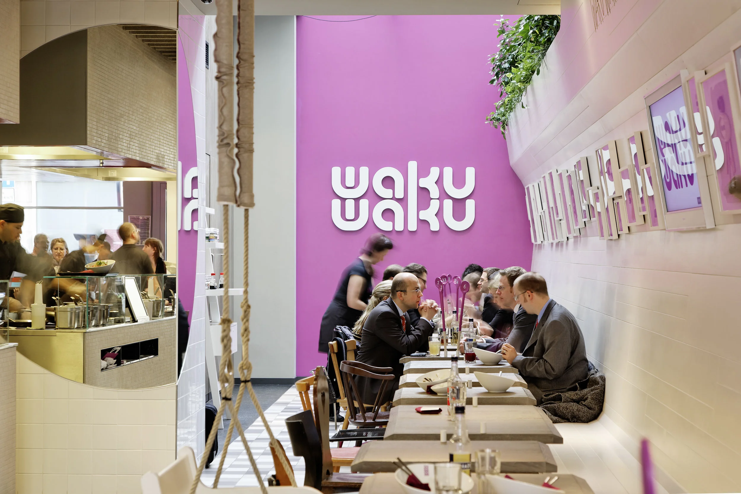 311_wakuwaku-38_press.jpg