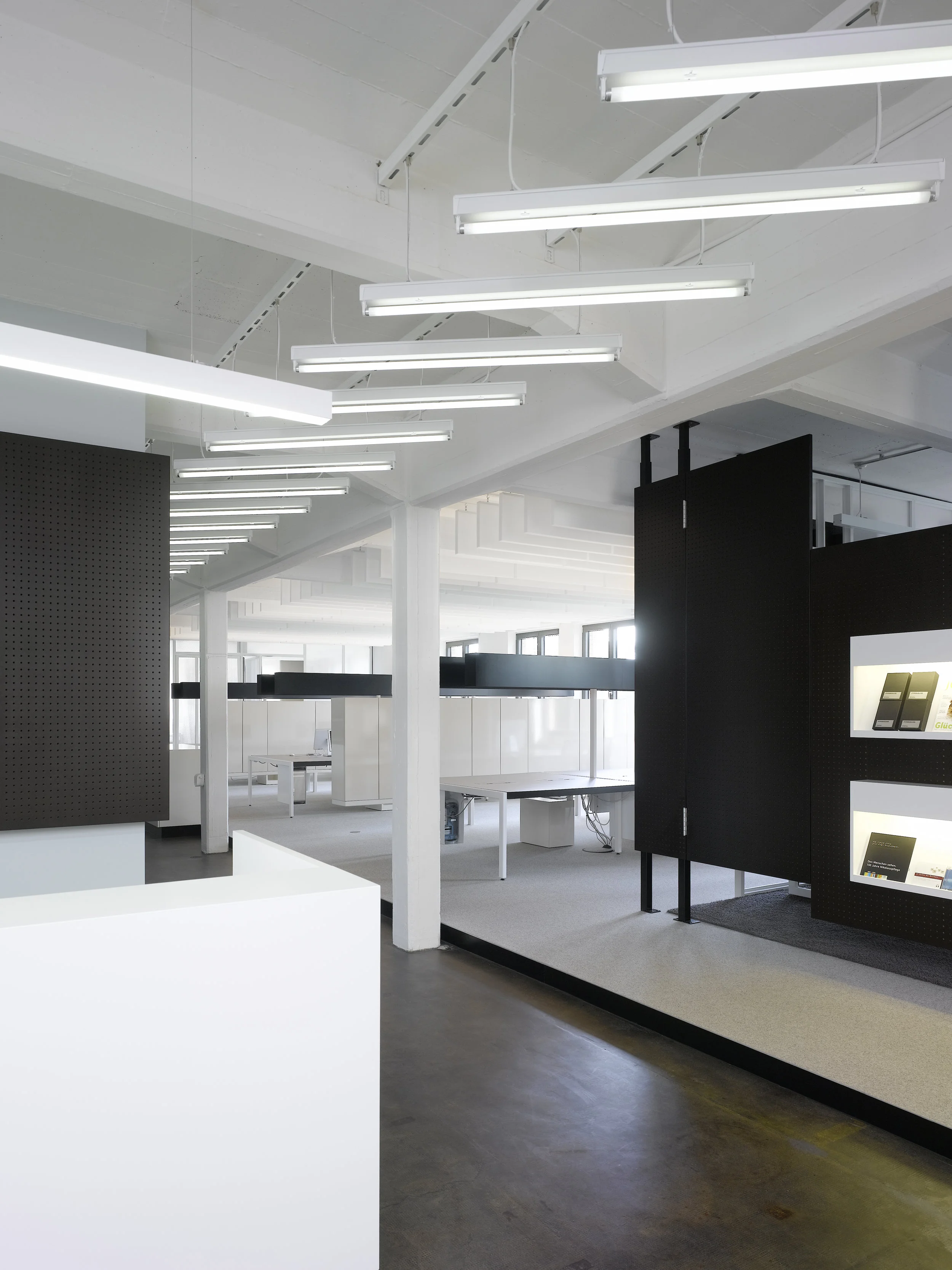 252-43_office joussen karliczek_press.jpg