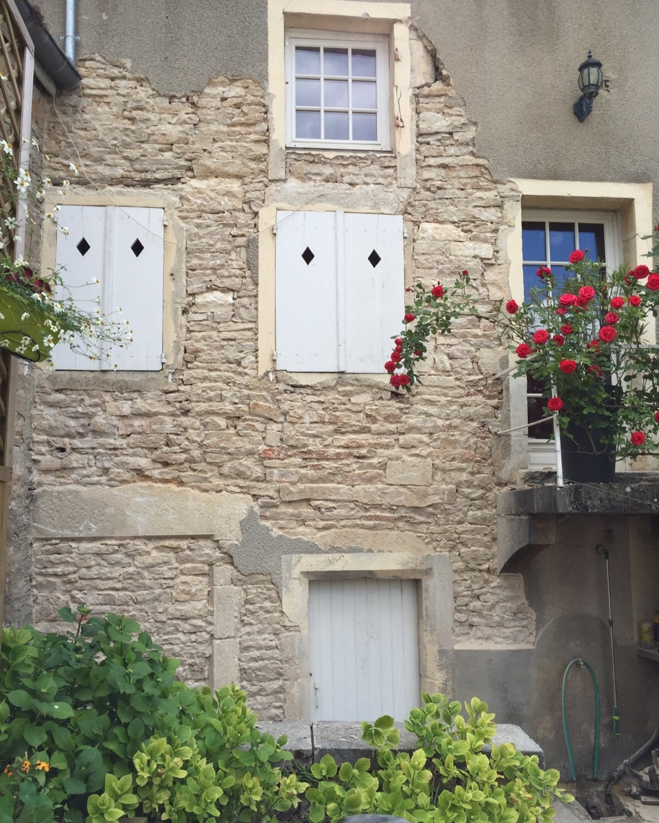 Charmelieu house front