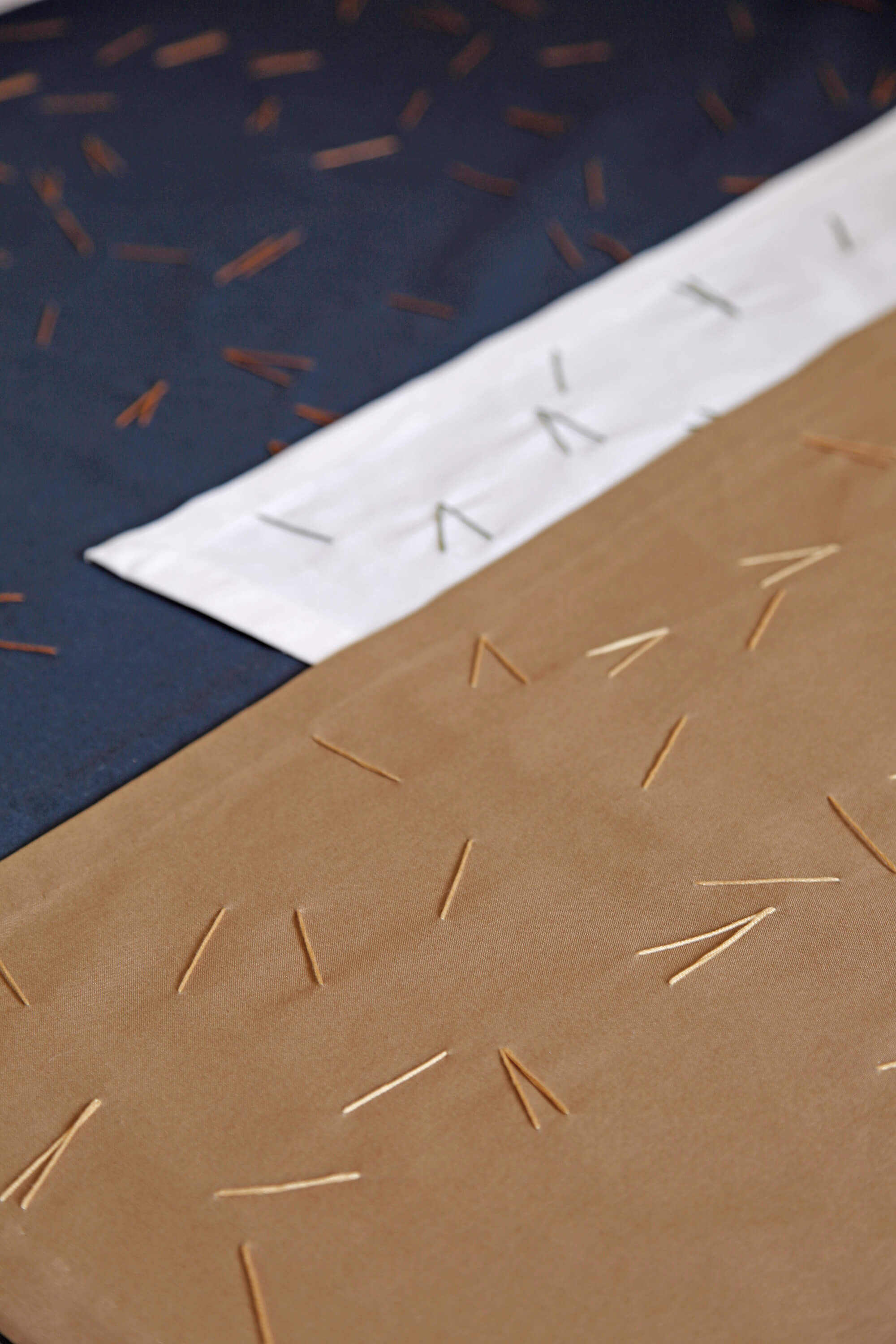 PINE NEEDLES embroiderd panels / Puhdetyö