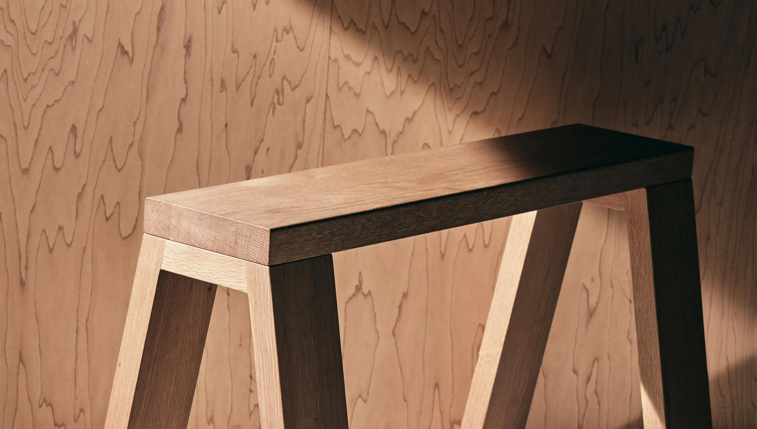 RIUKU TISCH ZOOM.jpg