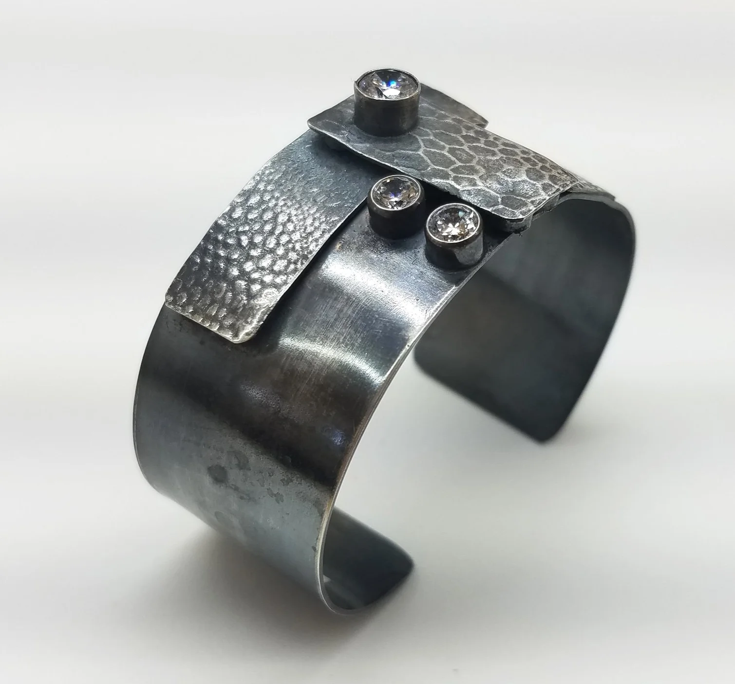 contemporycuff.jpg
