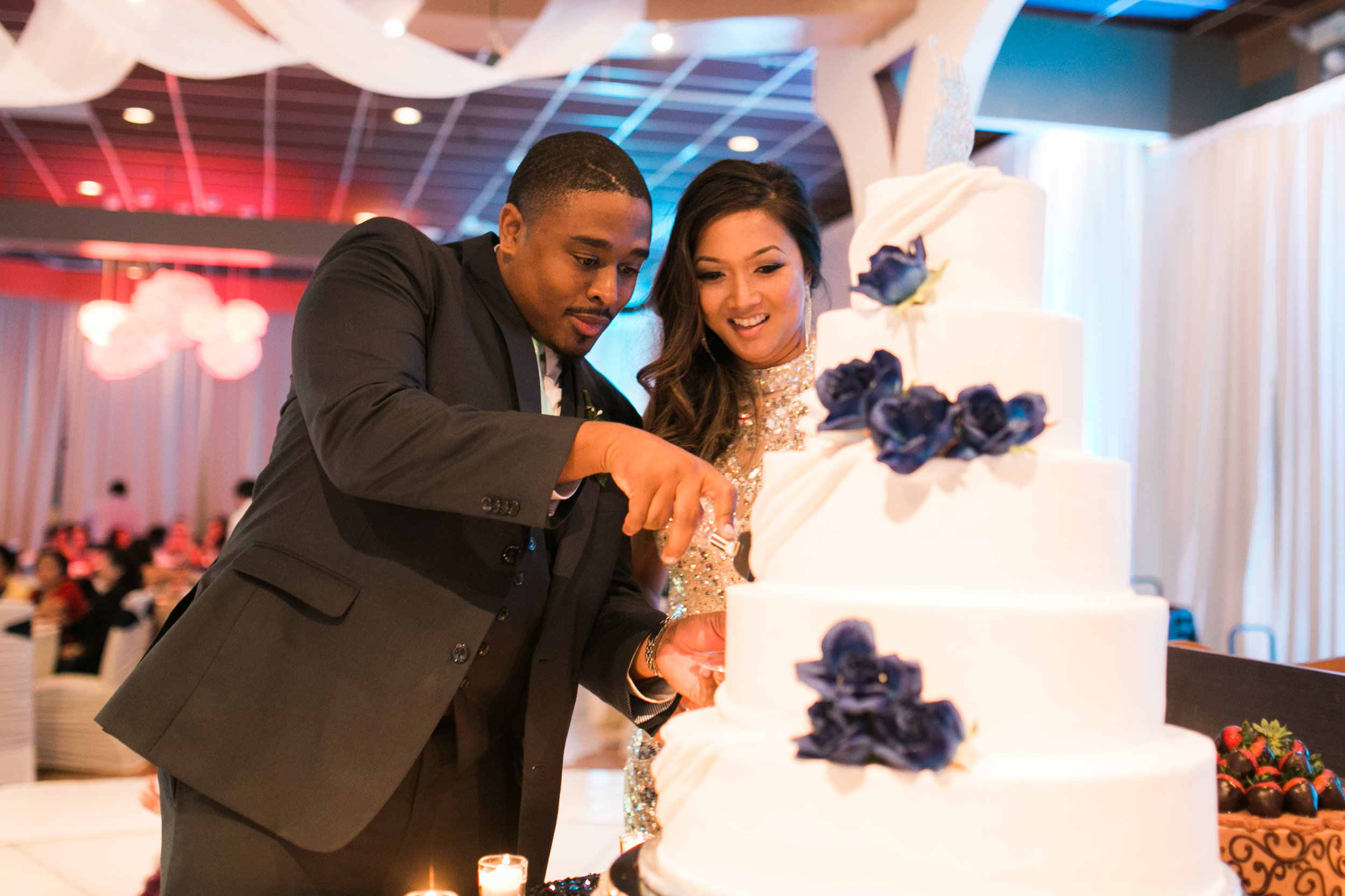 Cut the Cake!