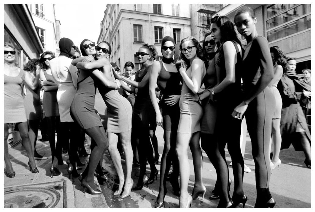 arthur-elgort-models-after-the-azzedine-alaia-fashion-show-paris-1986-courtesy-of-arthur-elgort-and-staley-wise-gallery.jpg