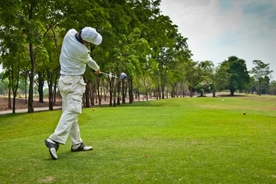 tee off.jpg