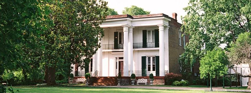 Ringing in 2017 with New Bling - Picking the Perfect Wedding Venue