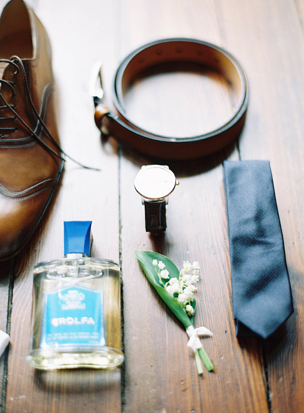 L-groom-details-styling-wedding.png