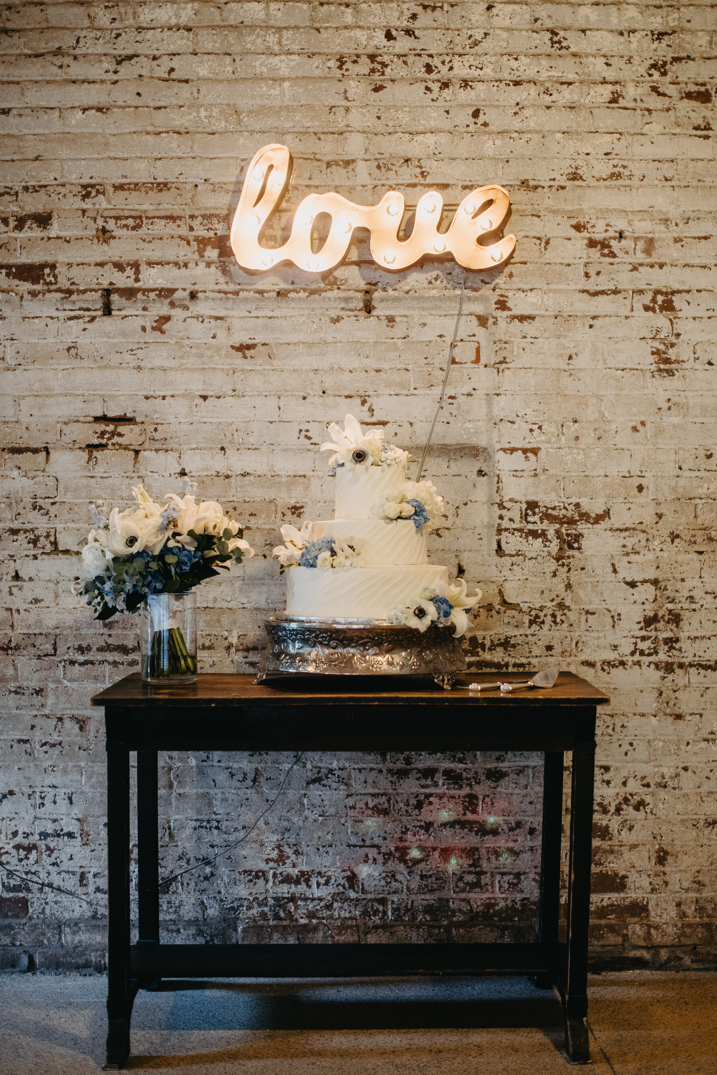 Nashville Wedding Cake Design.jpg