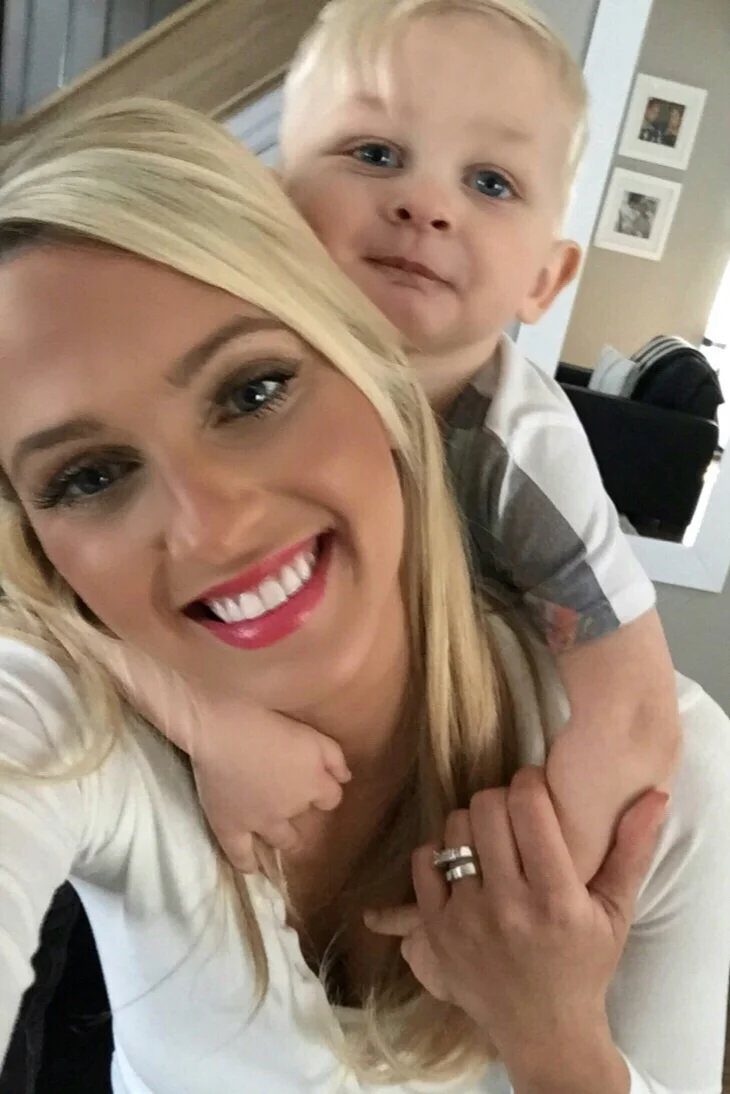 Getting ready for my classes before my husband took him out for the morning. My son jumps on my back, and I managed to snap this picture quick! Even though he knows how to make a mess when I am trying to clean up, his chubby little fingers latching onto my neck are my absolute favourite!! 😍 Happy Monday! 😘 