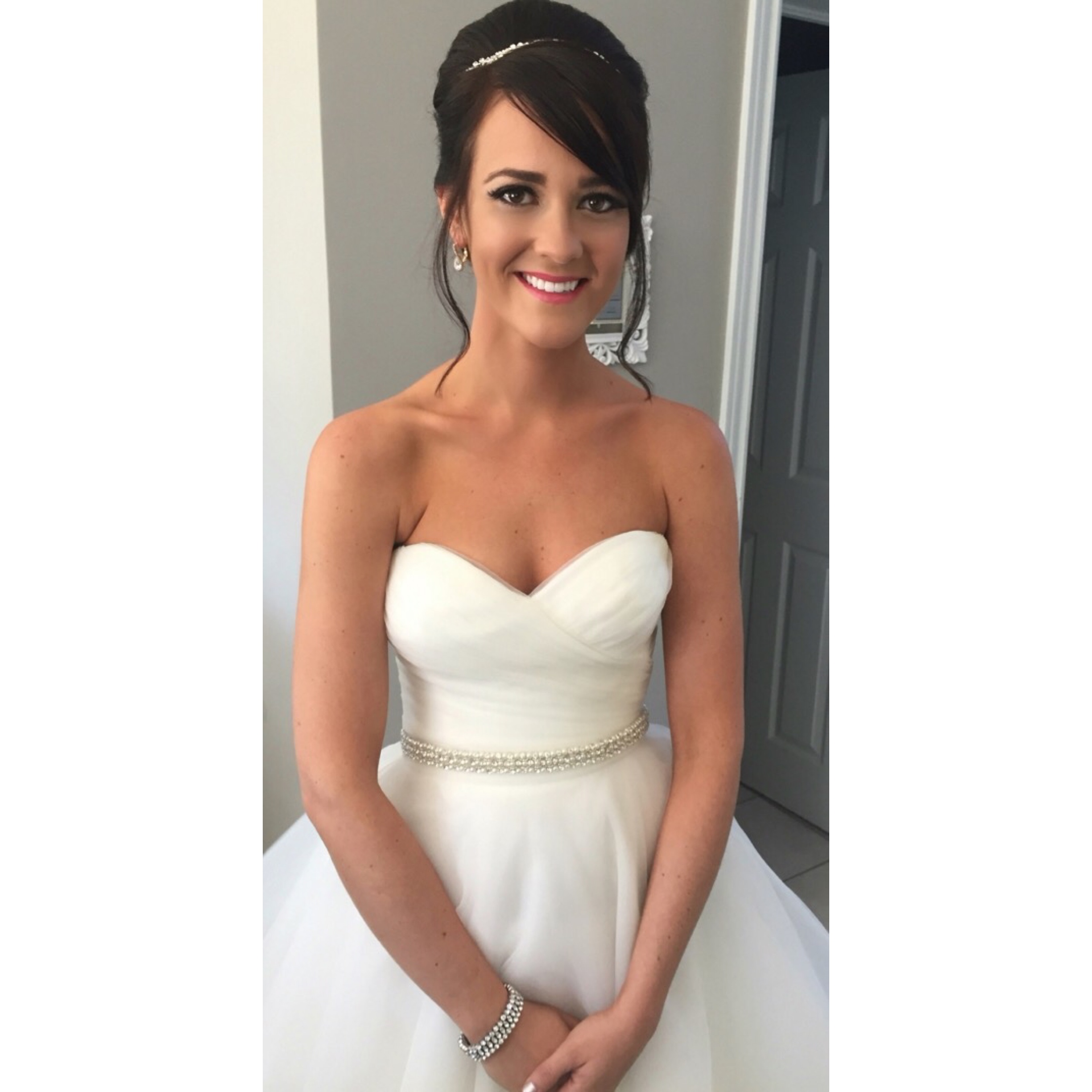 Saturday.June.6th.2015. Flawless Bride Kristen before heading to see her groom.