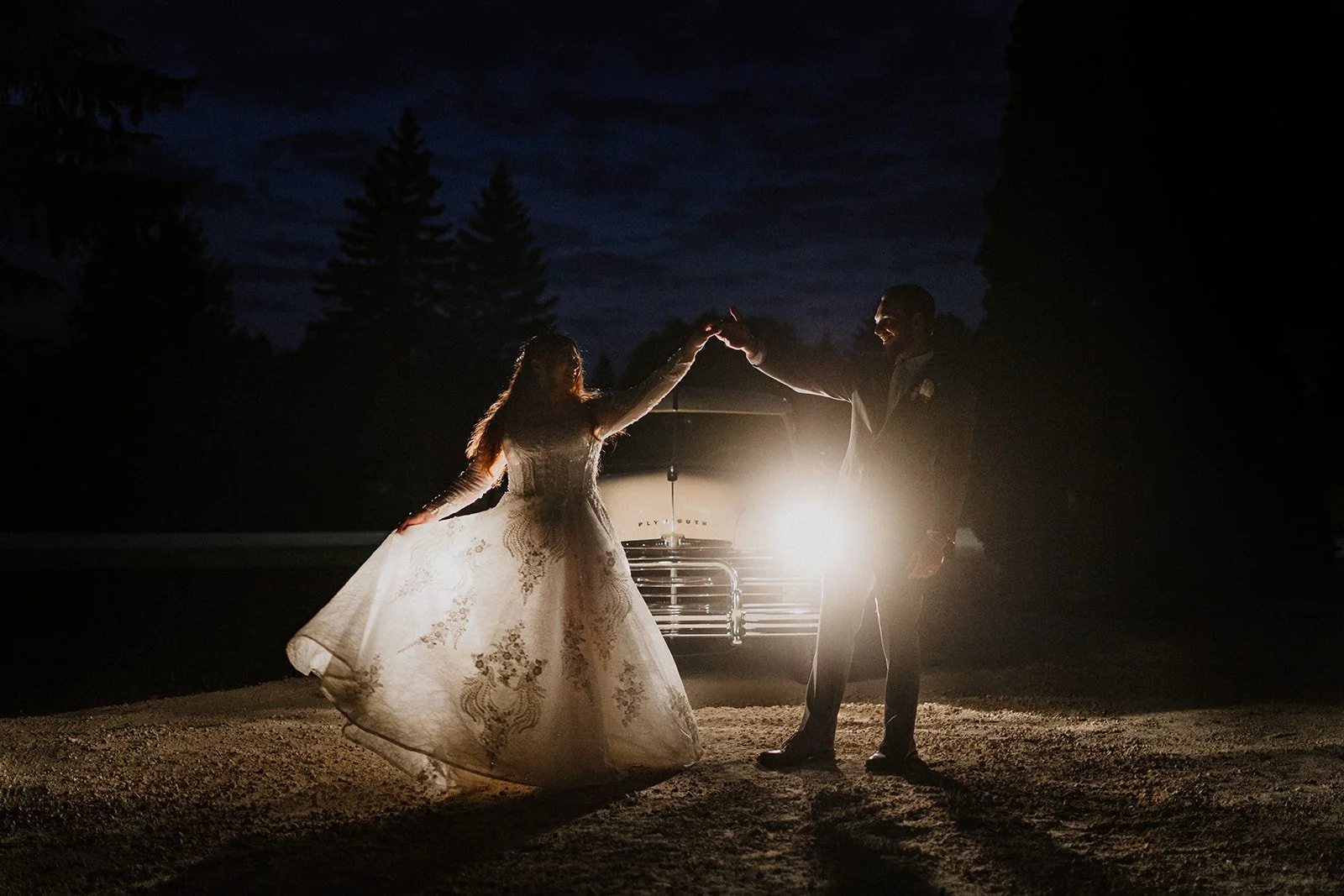 A Backyard Wedding in Winnipeg