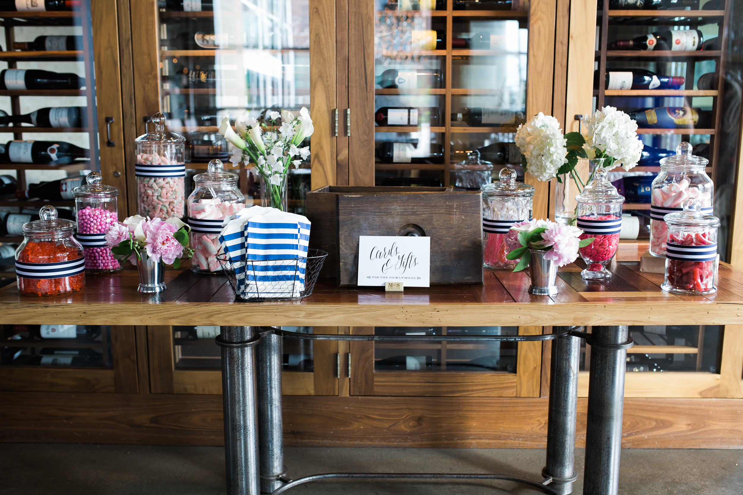 Coohills Wedding Photographer - simple wedding candy favor bar