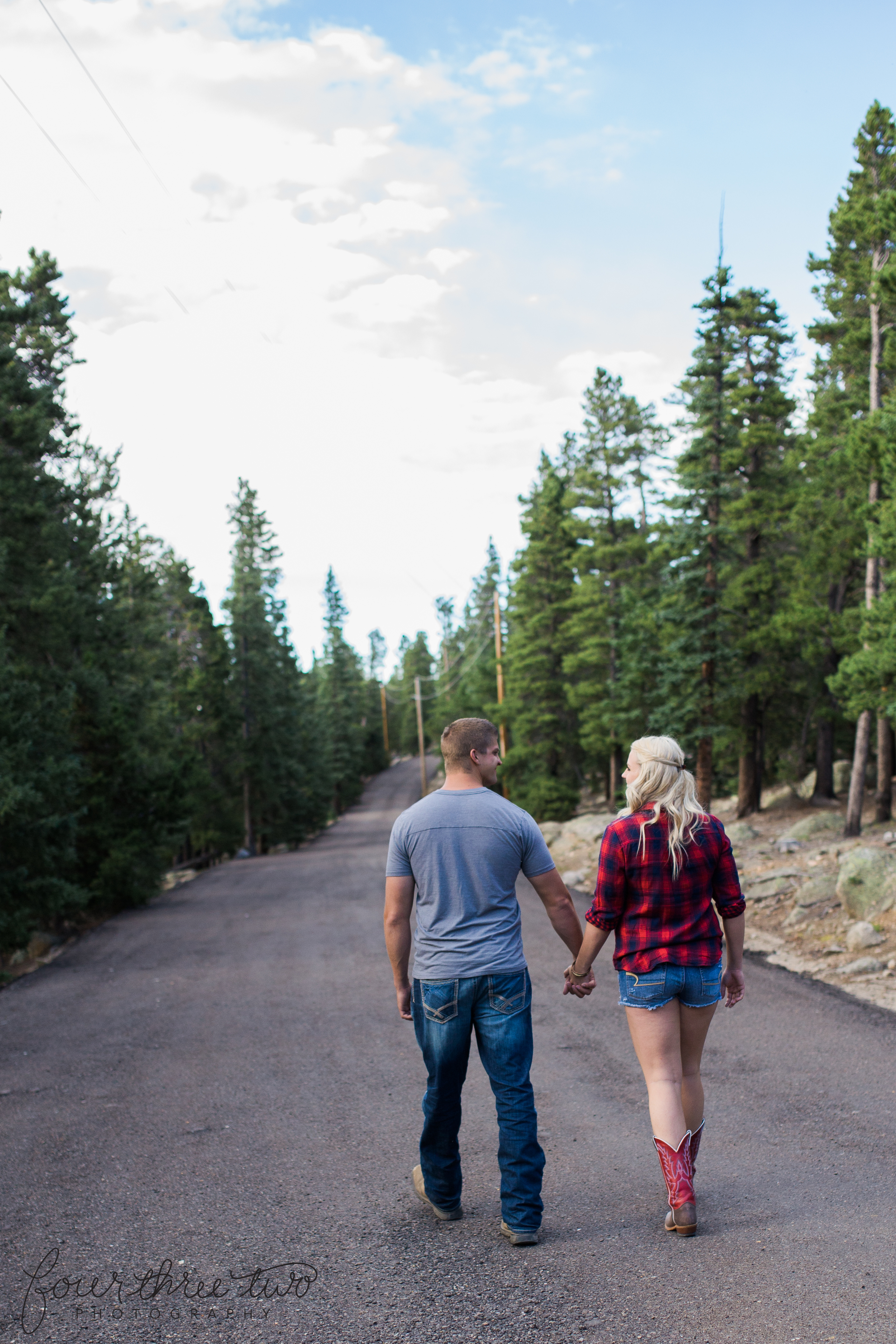 Colorado mountain engagement shoot - Colorado Mountain Wedding Photographer