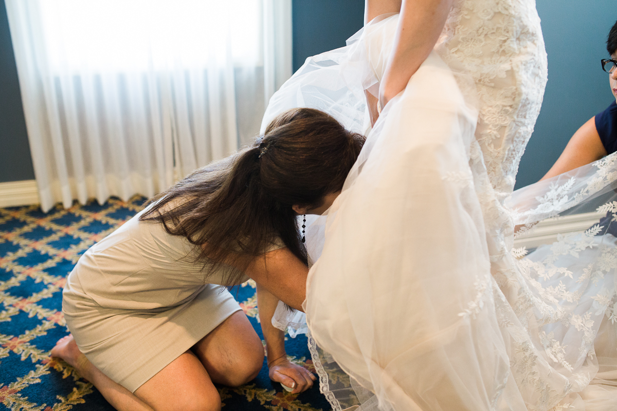 bridal prep - Thompson center wedding at UNO