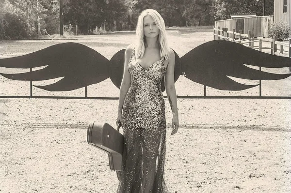The cover of Miranda Lambert's The Weight of These Wings (2016).