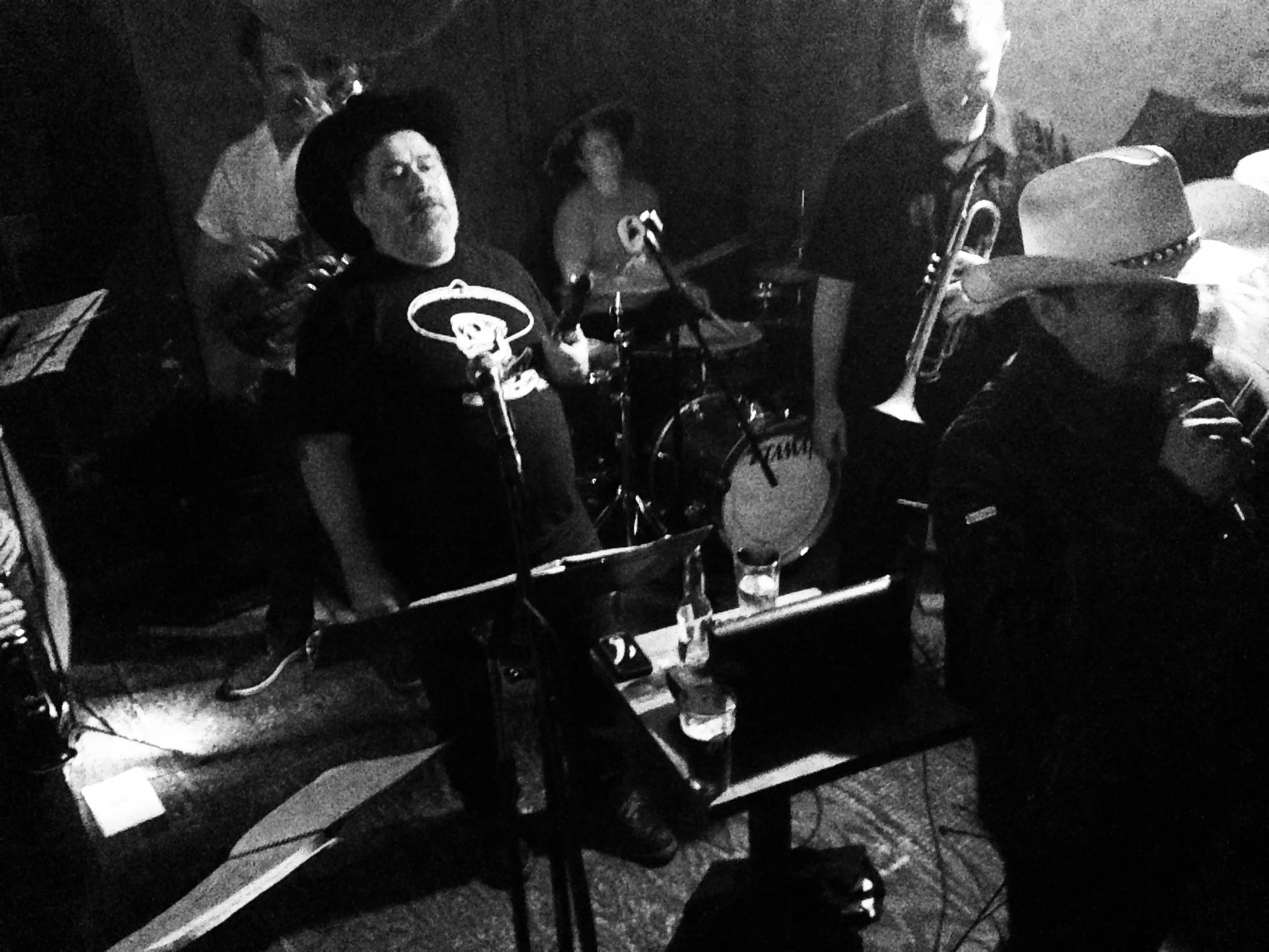 With Salvador singing in Banda De Los Muertos