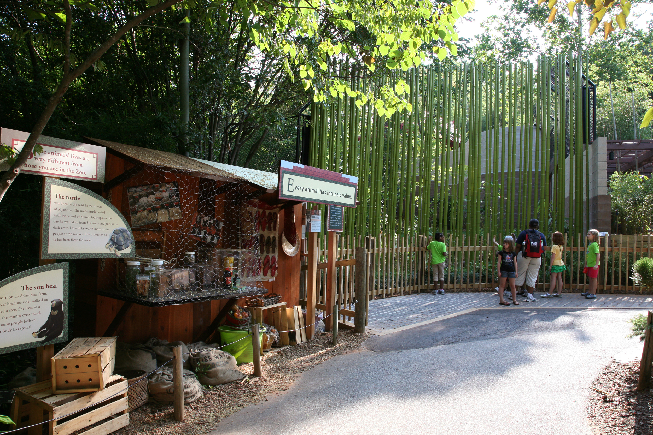 Trader's Alley at Zoo Atlanta