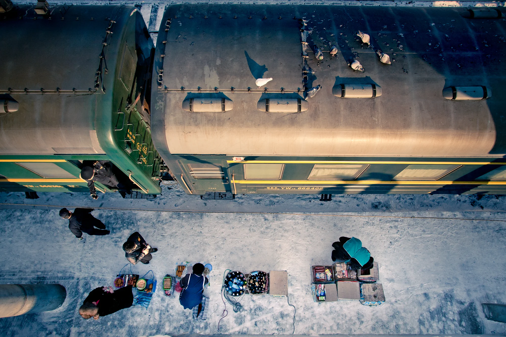 De Trans Mongolische Express is één van de langste treinroutes. Voor een groot deel van de reis volgt de trein de route van de legendarische Trans-Siberiche express. De trein vertrekt dinsdagavond in Moskou en komt zes dagen later, op maandagmiddag aan in Peking. 
