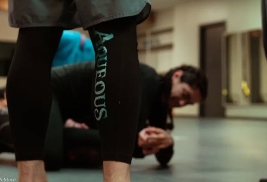 logo on pants.jpg