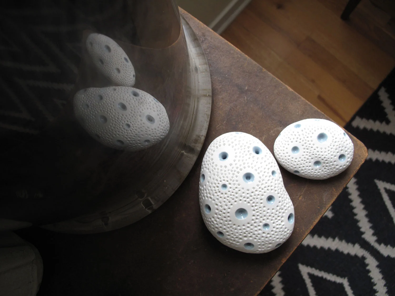 Web-Blue-&-White-Rocks.jpg