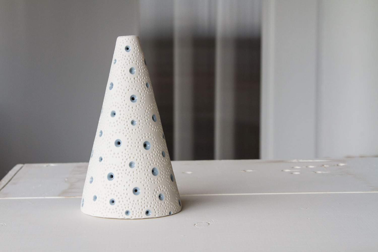 Web-Porcelain-Cone.jpg