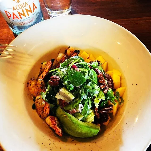 A Gamberetti salad is always a good idea! Mexican shrimp, avocado, mango, grapefruit segments, mixed greens, Gorgonzola, candied pecans and our house vinaigrette-can’t go wrong with that combo!  #salad #mango #mexicanshrimp #avocado #healthy #paleo #eatgreen #gamberetti #acquapanna #lunch #dinner #westwoodvillage #losangeles #seafood #westwood #socalrestaurants #healthyeating