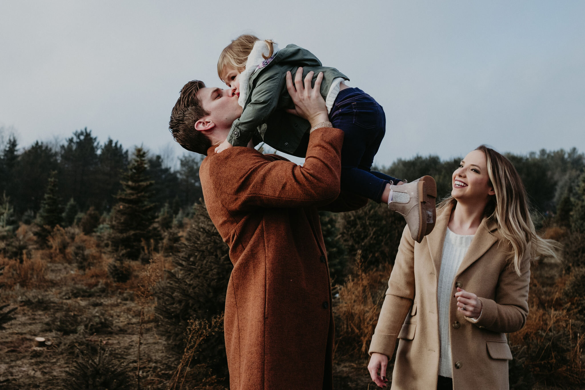 Michigan Tree Farm Family Photographer-12.jpg