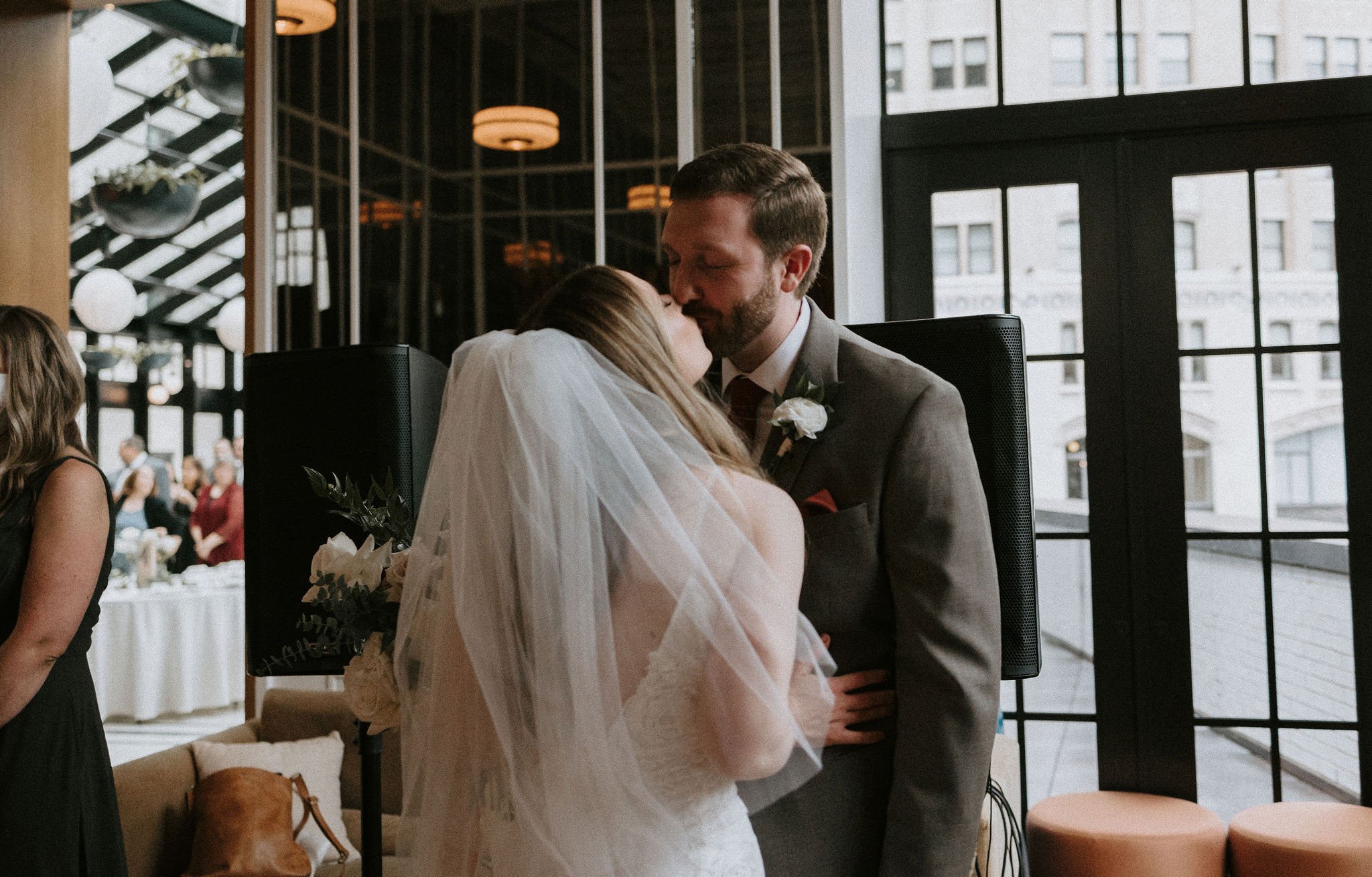 Shinola Hotel Wedding Detroit Photographer31.jpg