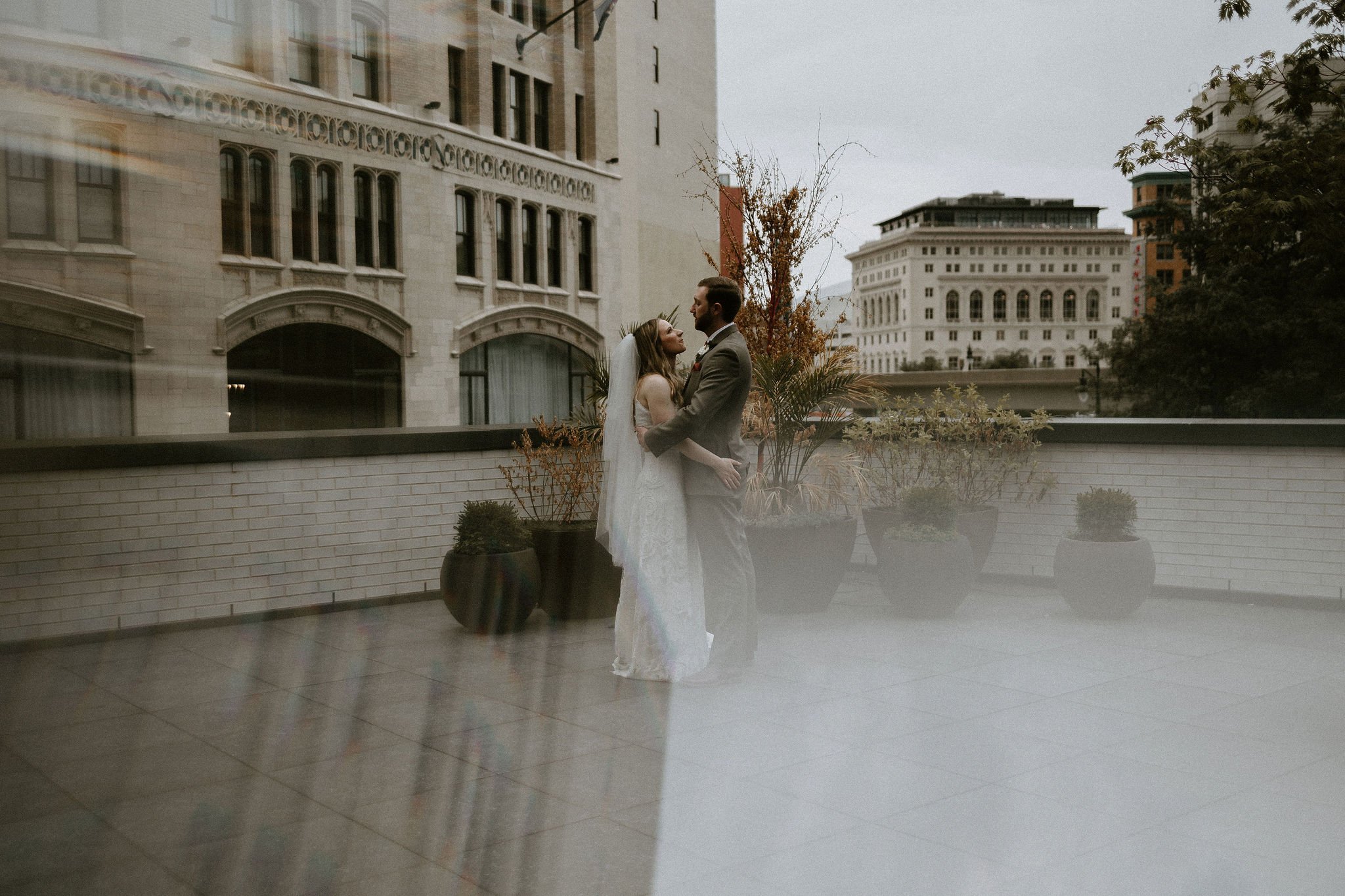 Shinola Hotel Wedding Detroit Photographer59.jpg