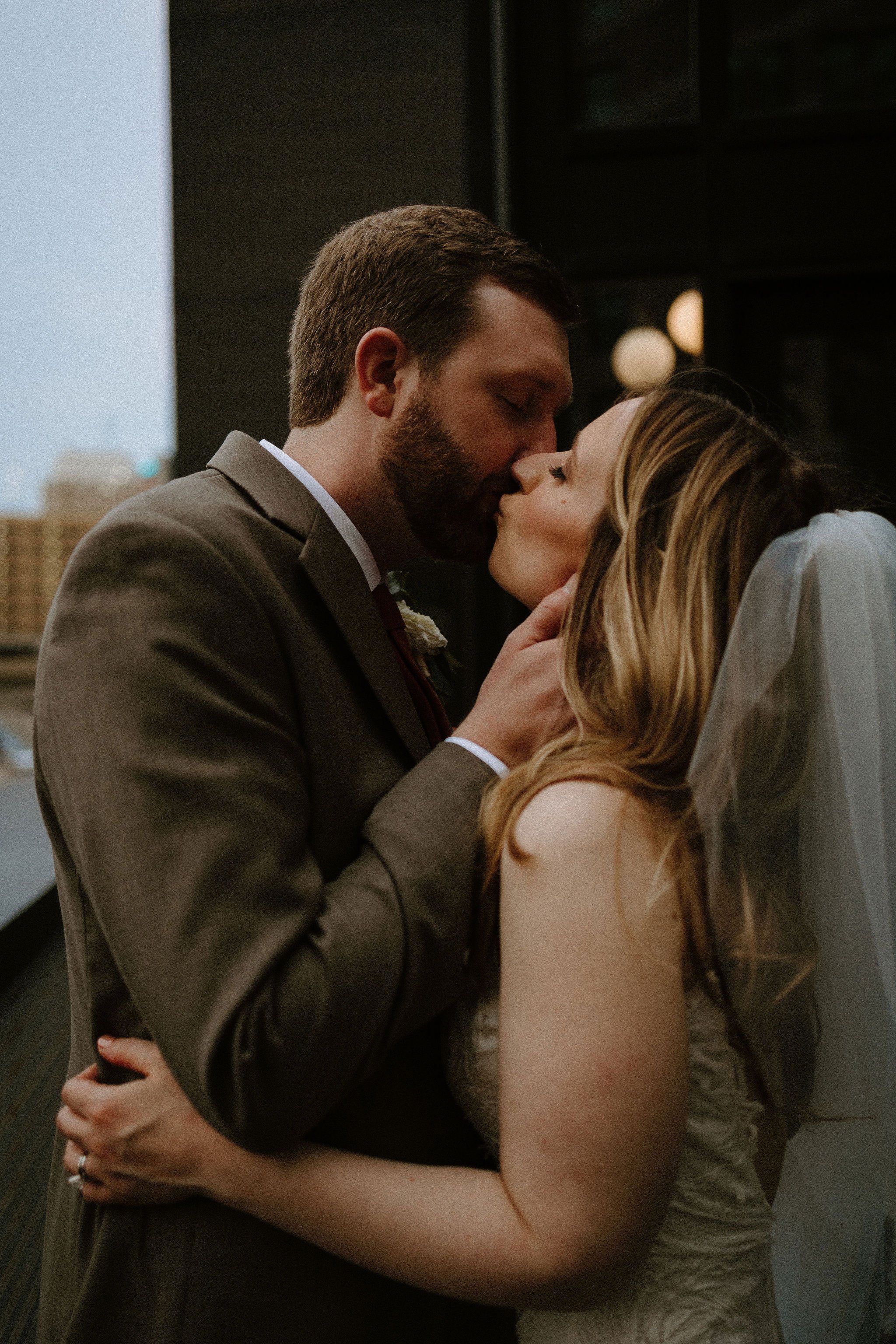 Shinola Hotel Wedding Detroit Photographer66.jpg